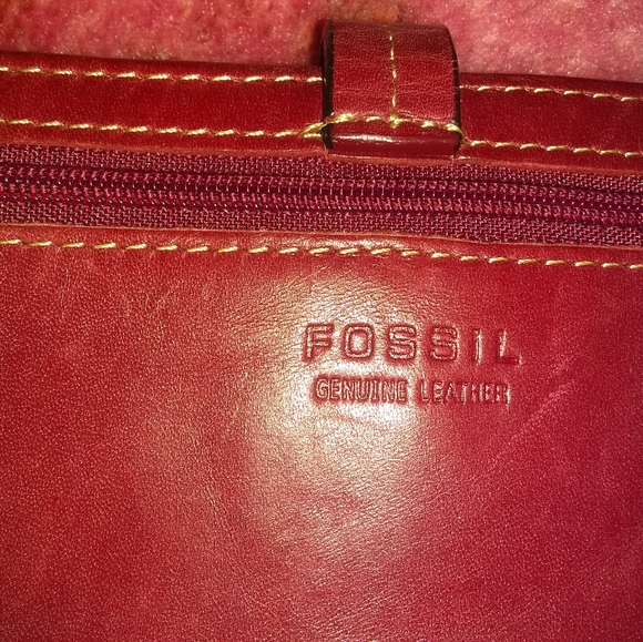 Fossil Leather Wallet Rustic Red - Picture 1 of 8